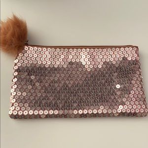 Limited Edition pink Mac Brush and Cosmetic Bag